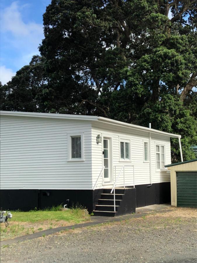 Muriwai Lodge Екстер'єр фото